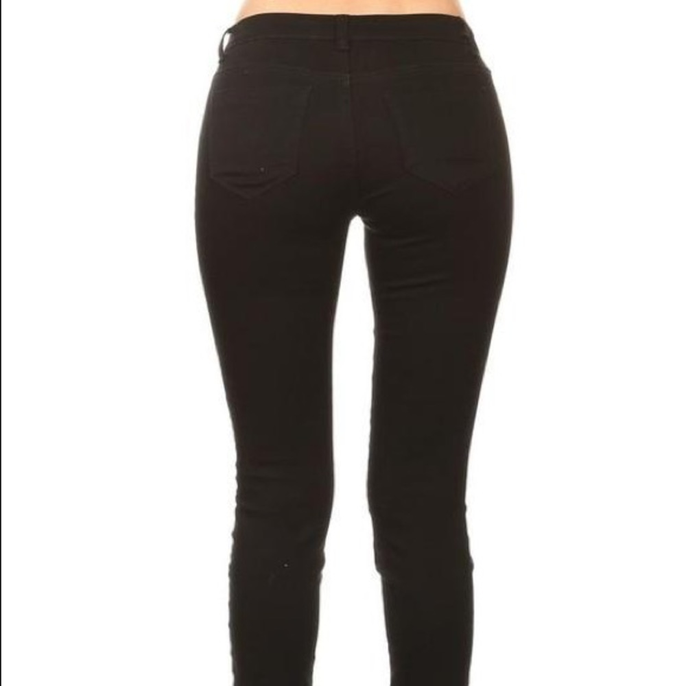 🆕 Basic Mid Rise Jeans- Black - Picture 2 of 2